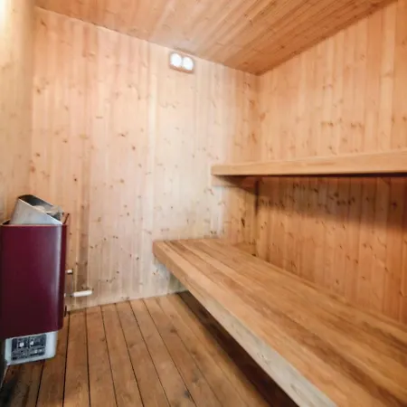 Дом отдыха Four-bedroom Holiday In Skjern