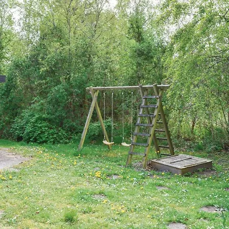 Дом отдыха Four-bedroom Holiday In Skjern
