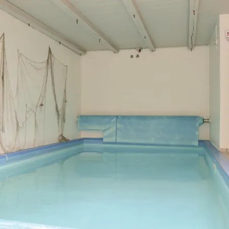 Four-bedroom Holiday In Skjern *